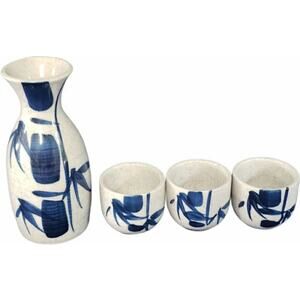 Disney Epcot Japanese Blue Sake Set - 1 5 oz. Container & 3 1 oz. Shot Cups